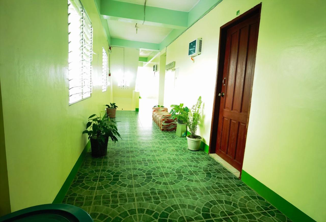 Reddoorz At D128 Lodge Cagayan Valley Tuguegarao City Exterior photo